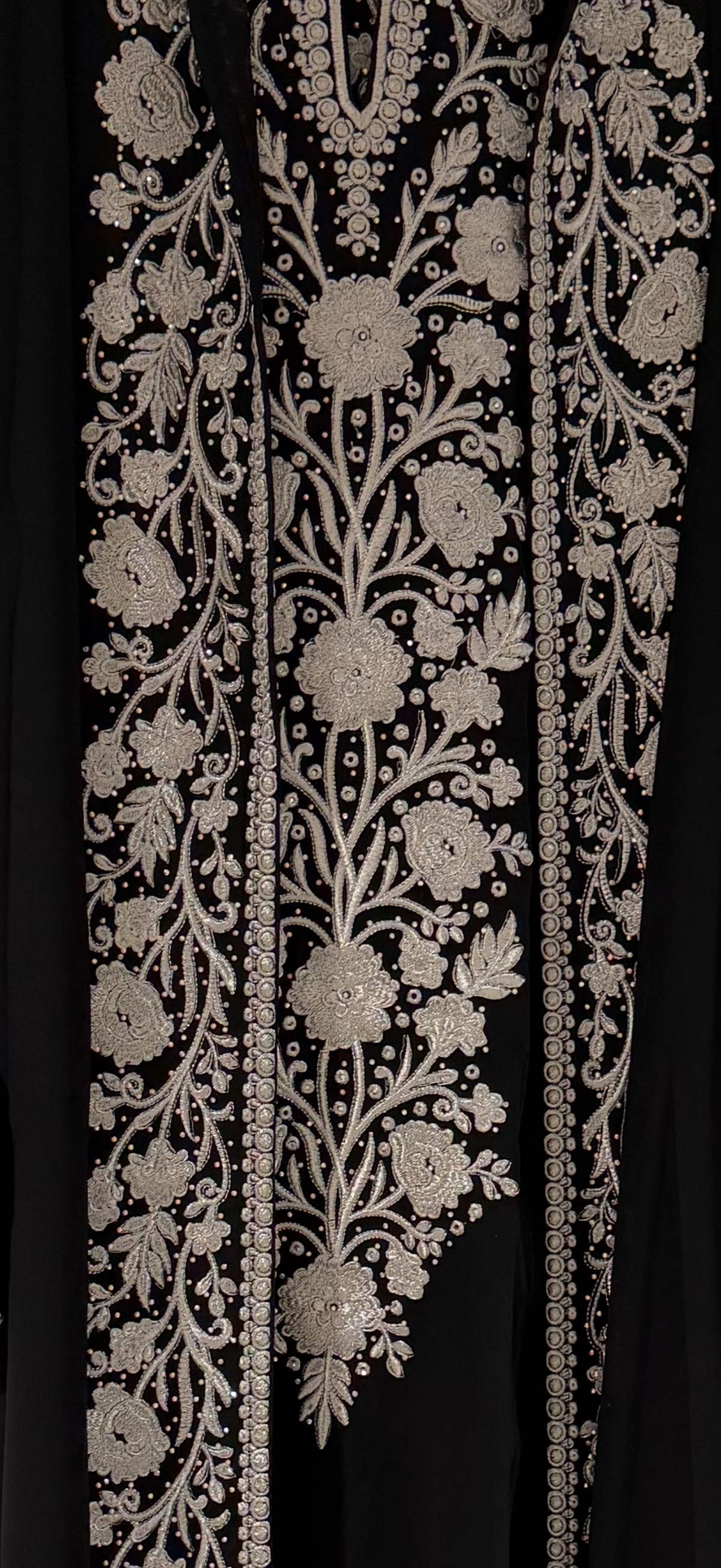 Layal Abaya