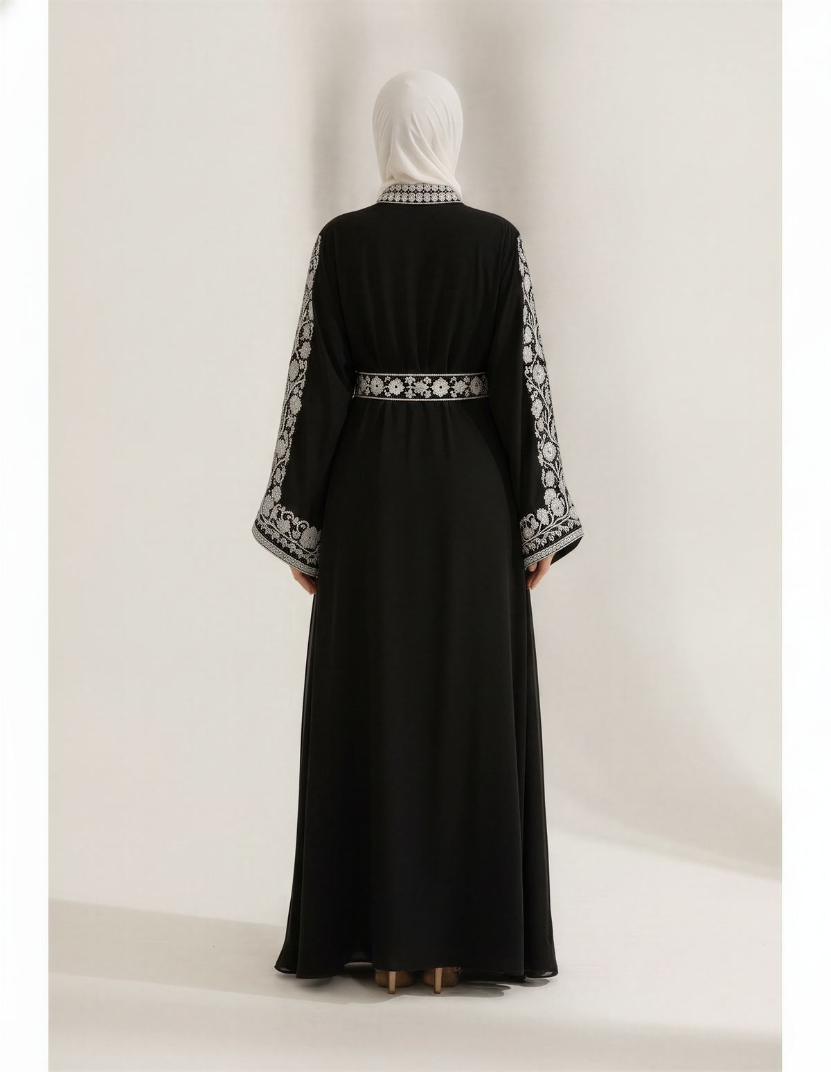 Layal Abaya